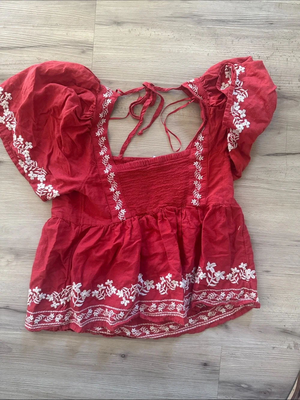 Old Navy Red Puff Sleeve Embroidered Tie-Back Blouse